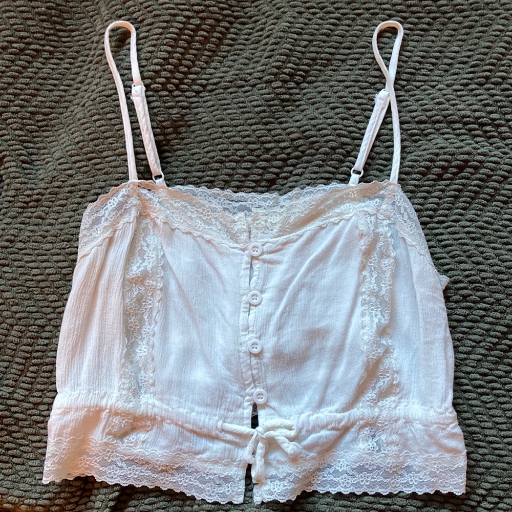 PacSun Lace White button up tank size small